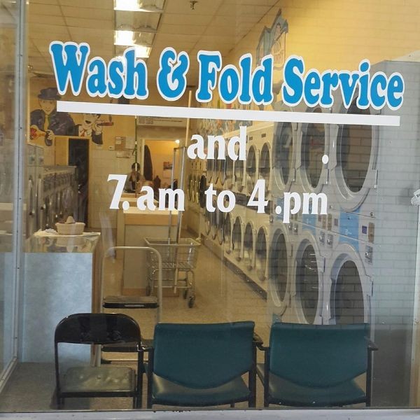 The Laundromat logo